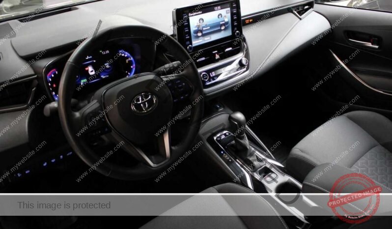 
								Toyota Corolla 1.8 Touring Sports full									