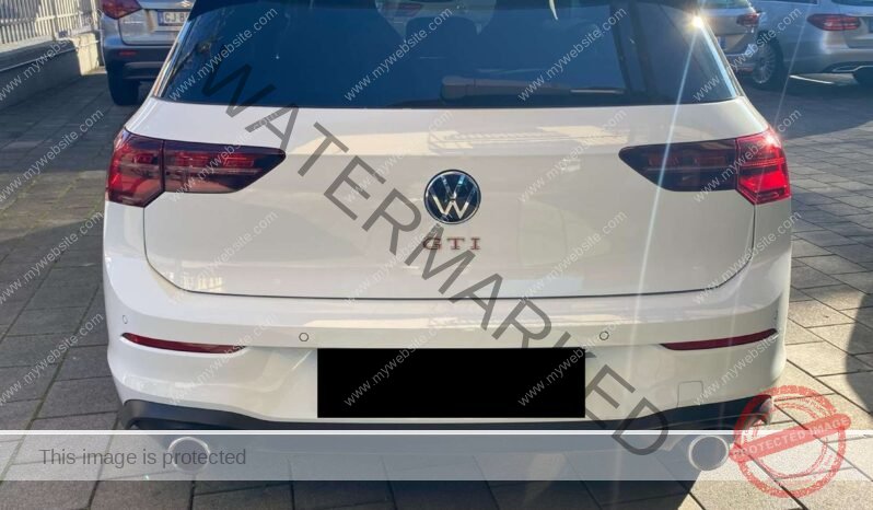
								Volkswagen Golf GTI full									