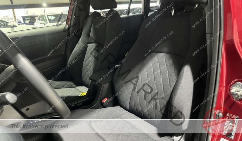 
								Toyota Corolla Cross 2.0 Hybrid full									