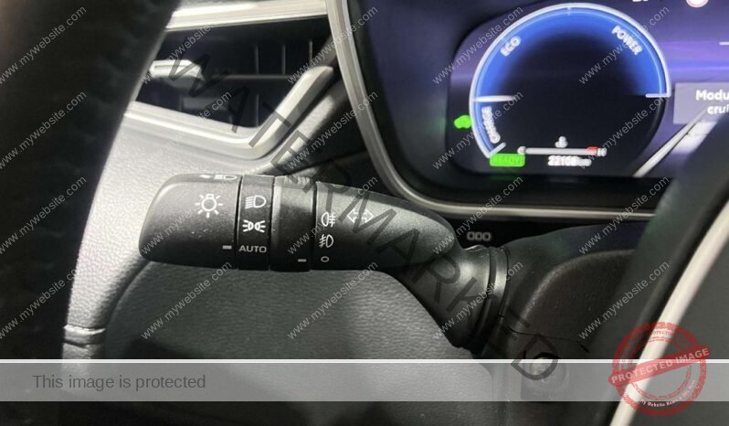 
								Toyota Corolla Cross 2.0 Hybrid full									