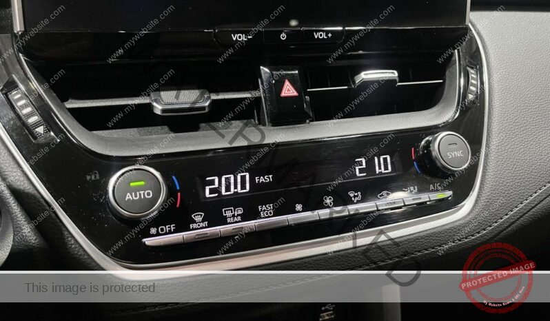 
								Toyota Corolla Cross 2.0 Hybrid full									