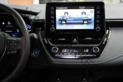 
										Toyota Corolla 1.8 Touring Sports full									