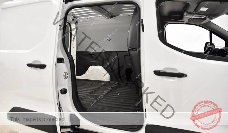 
								Citroën Berlingo Box 1.5 3 places full									
