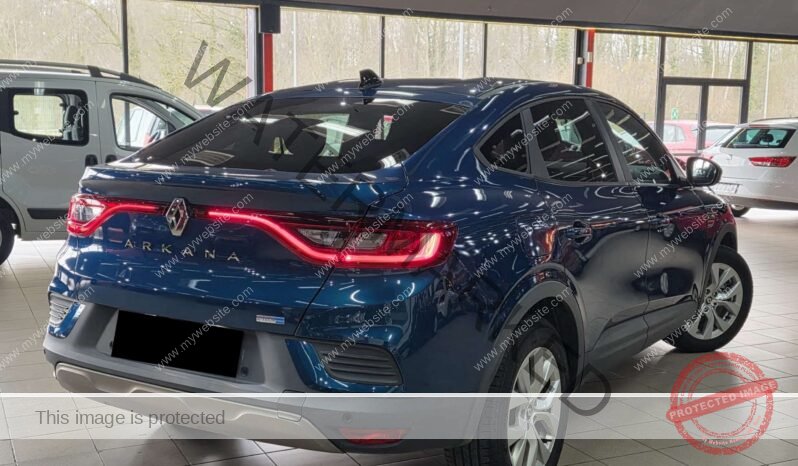
								Renault Arkana E-Tech full									
