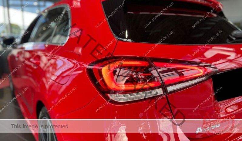 
								Mercedes-Benz Classe A 250 full									