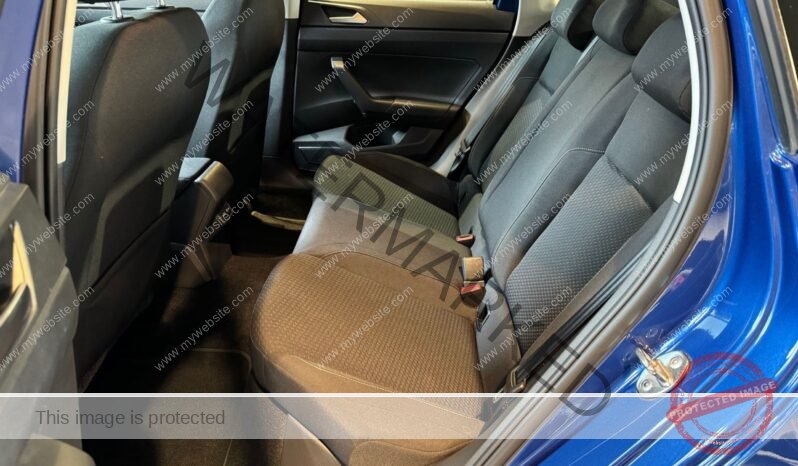 
								Volkswagen Polo full									