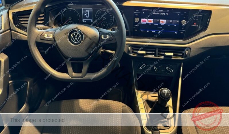 
								Volkswagen Polo full									