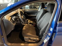 
										Volkswagen Polo full									