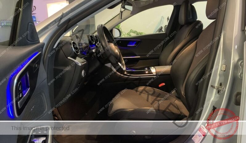 
								Mercedes-Benz C 200d full									