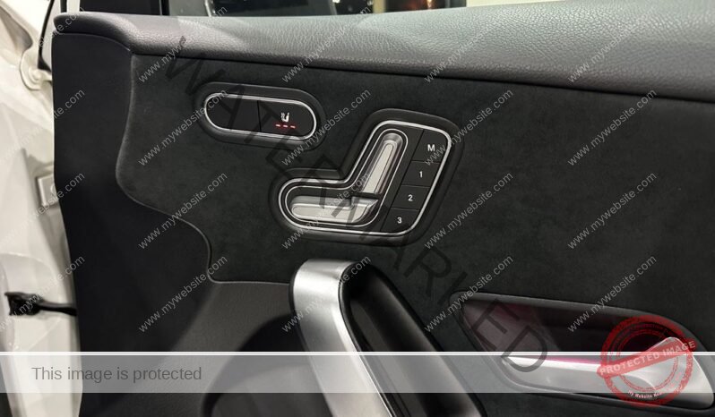 
								Mercedes-Benz Classe A 250 e full									