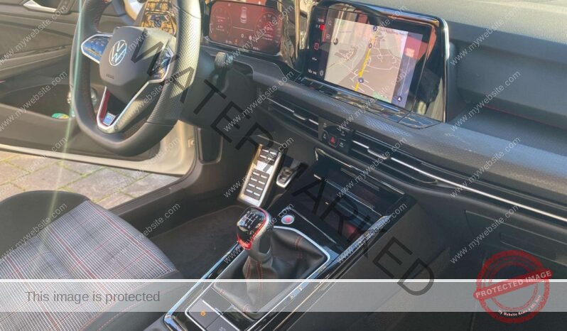 
								Volkswagen Golf GTI full									