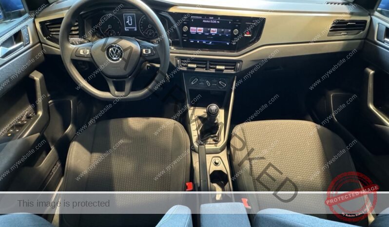 
								Volkswagen Polo full									