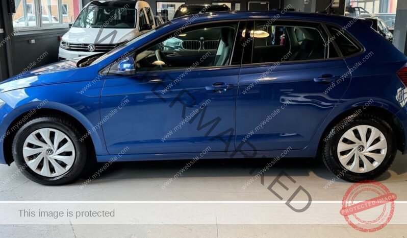 
								Volkswagen Polo full									