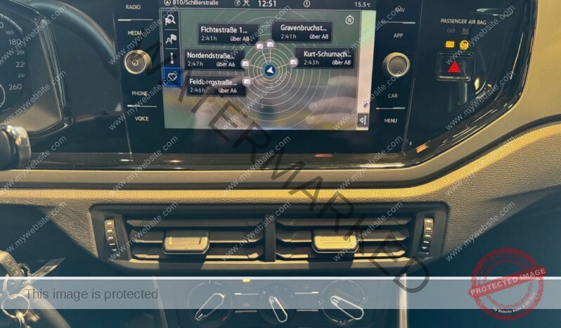 
								Volkswagen Polo full									