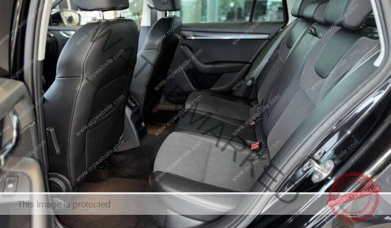 
								Skoda Octavia Combi 2.0 TDI full									