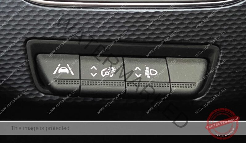 
								Renault Arkana E-Tech full									