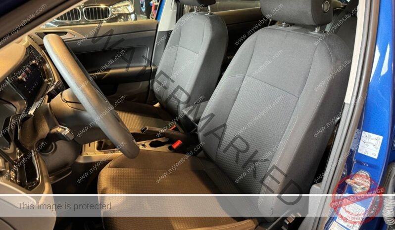 
								Volkswagen Polo full									
