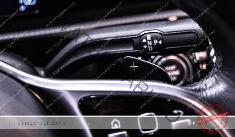 
								Mercedes-Benz A 180 7G-DCT full									