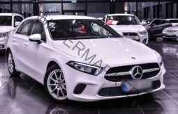 
										Mercedes-Benz A 180 7G-DCT full									