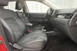 
										Mitsubishi Outlander 2.4 Hybride rechargeable 4WD full									