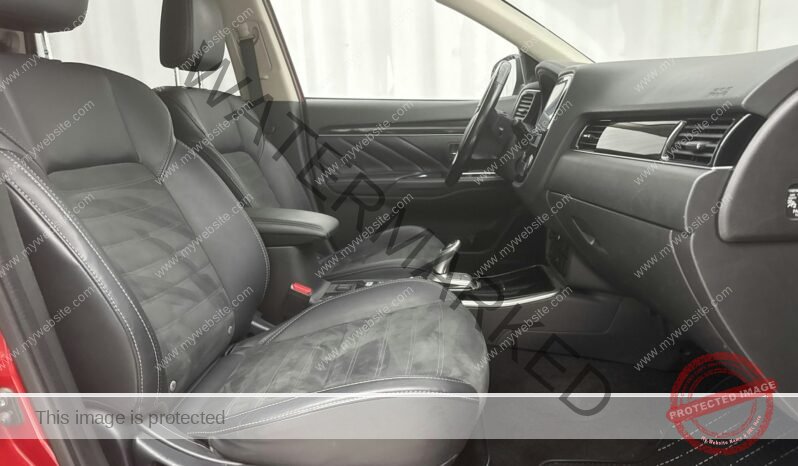 
								Mitsubishi Outlander 2.4 Hybride rechargeable 4WD full									
