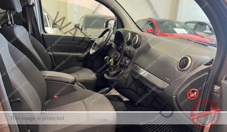 
								Mercedes-Benz Citan 111 CDI full									