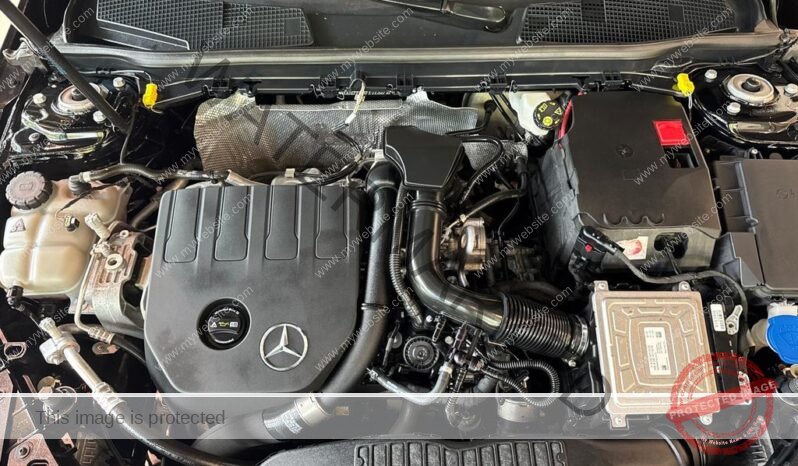 
								Mercedes-Benz Classe A 200 AMG LIMOUSINE PANO full									