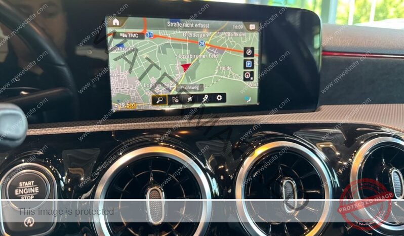 
								Mercedes-Benz Classe A 200 AMG LIMOUSINE PANO full									