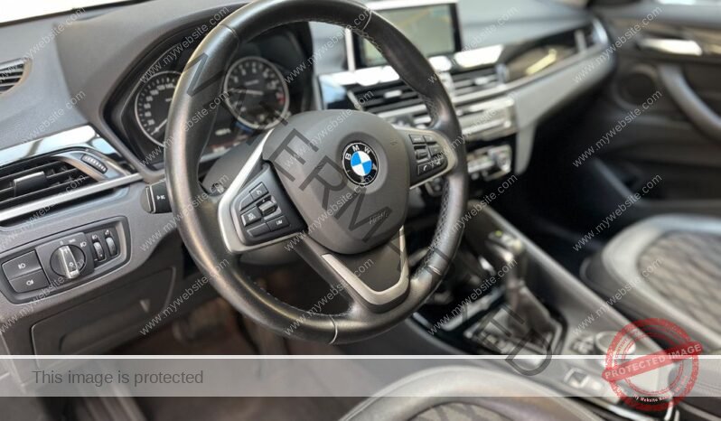 
								BMW X1 xDrive 20 i xLine full									