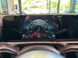 
										Mercedes-Benz Classe A 200 AMG LIMOUSINE PANO full									