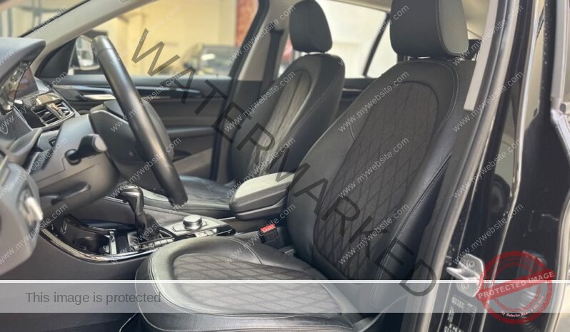 
								BMW X1 xDrive 20 i xLine full									