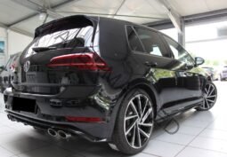 Volkswagen Golf VII Lim. R DSG PANO