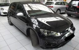 Volkswagen Golf VII Lim. R DSG PANO