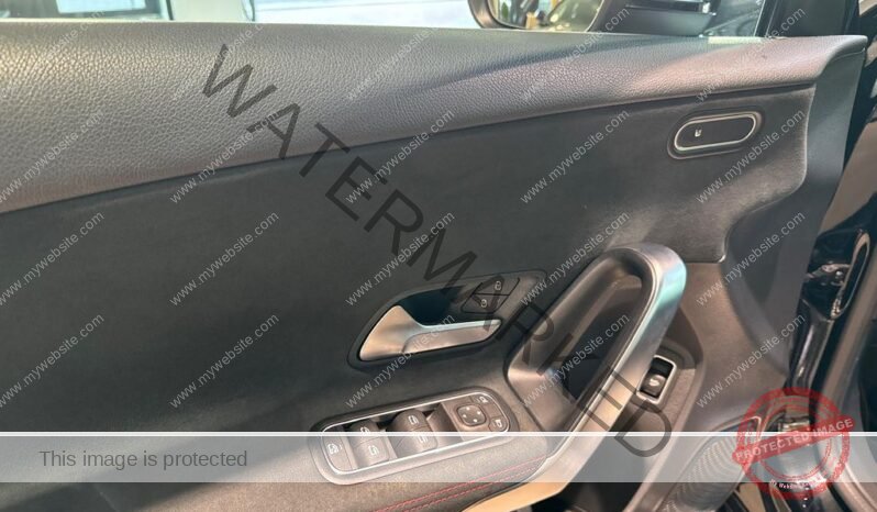 
								Mercedes-Benz Classe A 200 AMG LIMOUSINE PANO full									