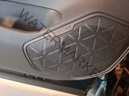 
										Suzuki Across 2.5 Plug-In Hybrid full									